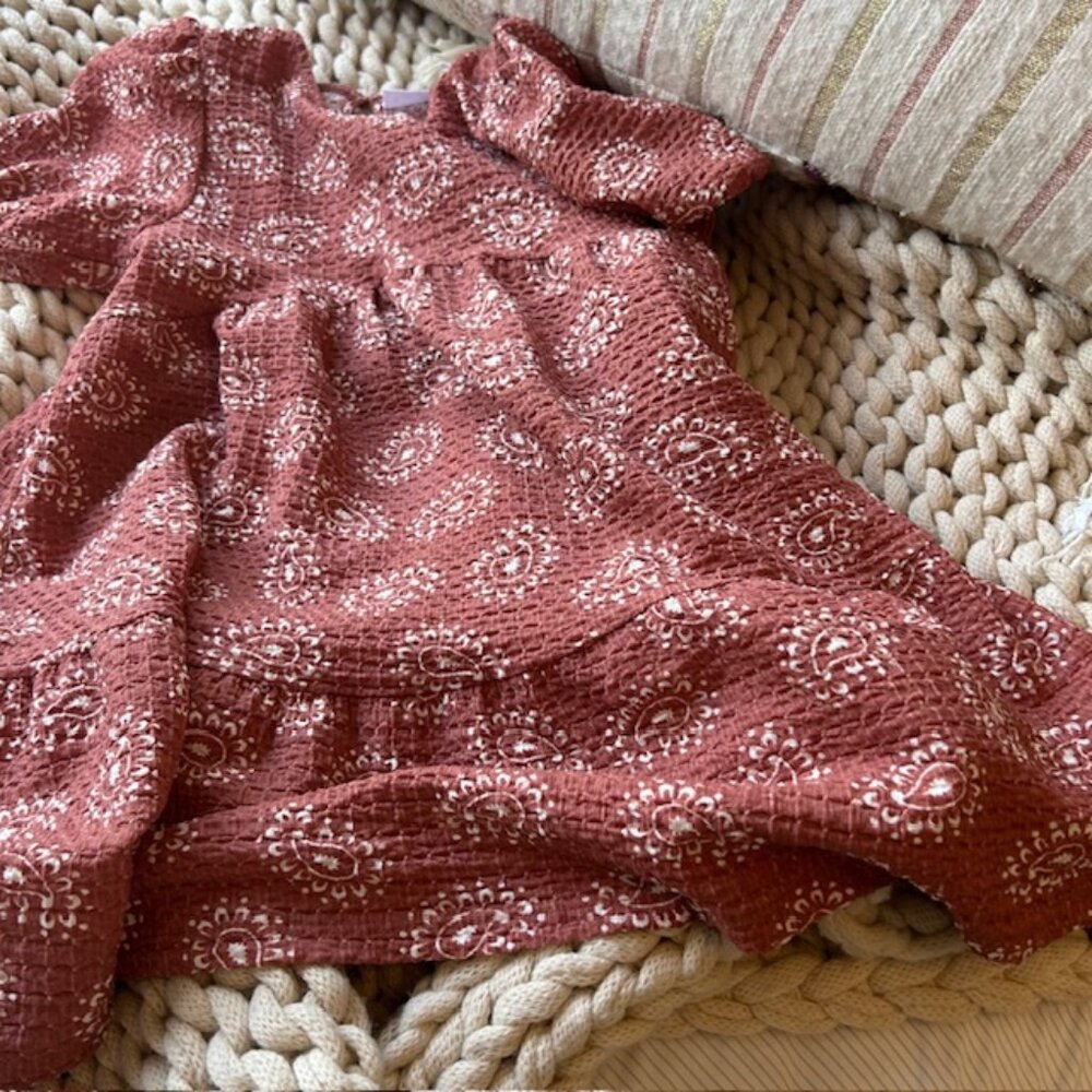 size 8 Zara dress with a pattern